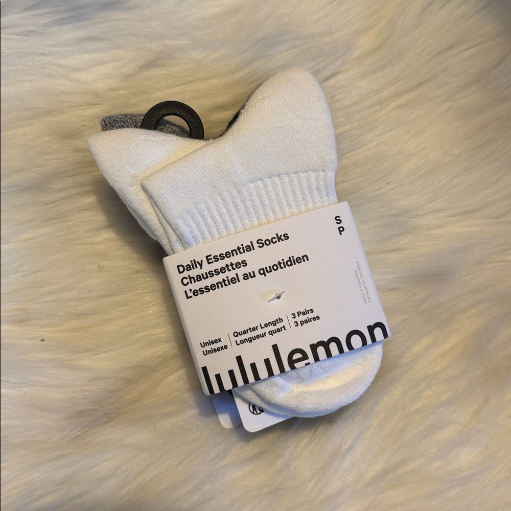 Lululemon Unisex Daily Essential Crew Socks sz Small